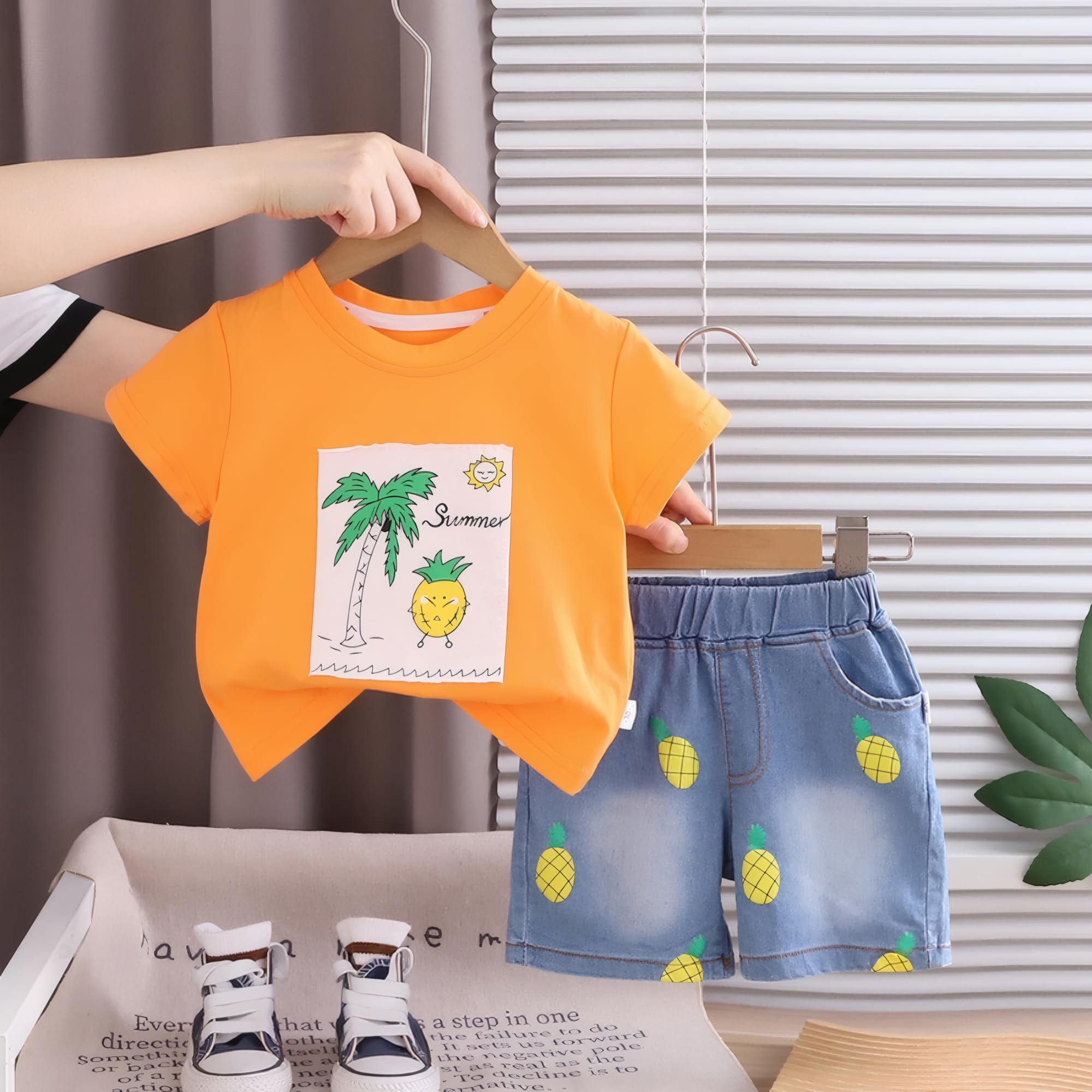 AMIONE Cotton Pineapple Orange Palm Pineapple Design Short Sleeve Tshirt and Shorts Clothing Coord Set for Baby Boys & Girls