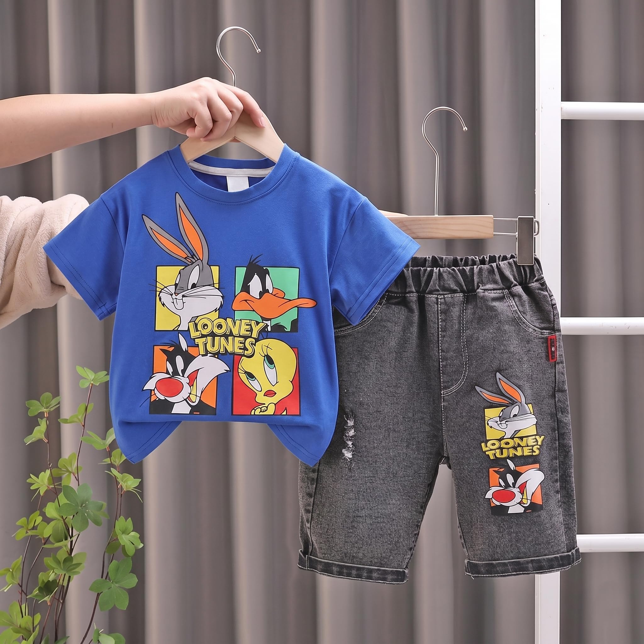 AMIONE Cotton Bunny Looney Cartoon Bugs Tunes Design Short Sleeve Tshirt and Cropped Denim Jeans Capri Style Clothing Coord Set for Baby Boys & Girls