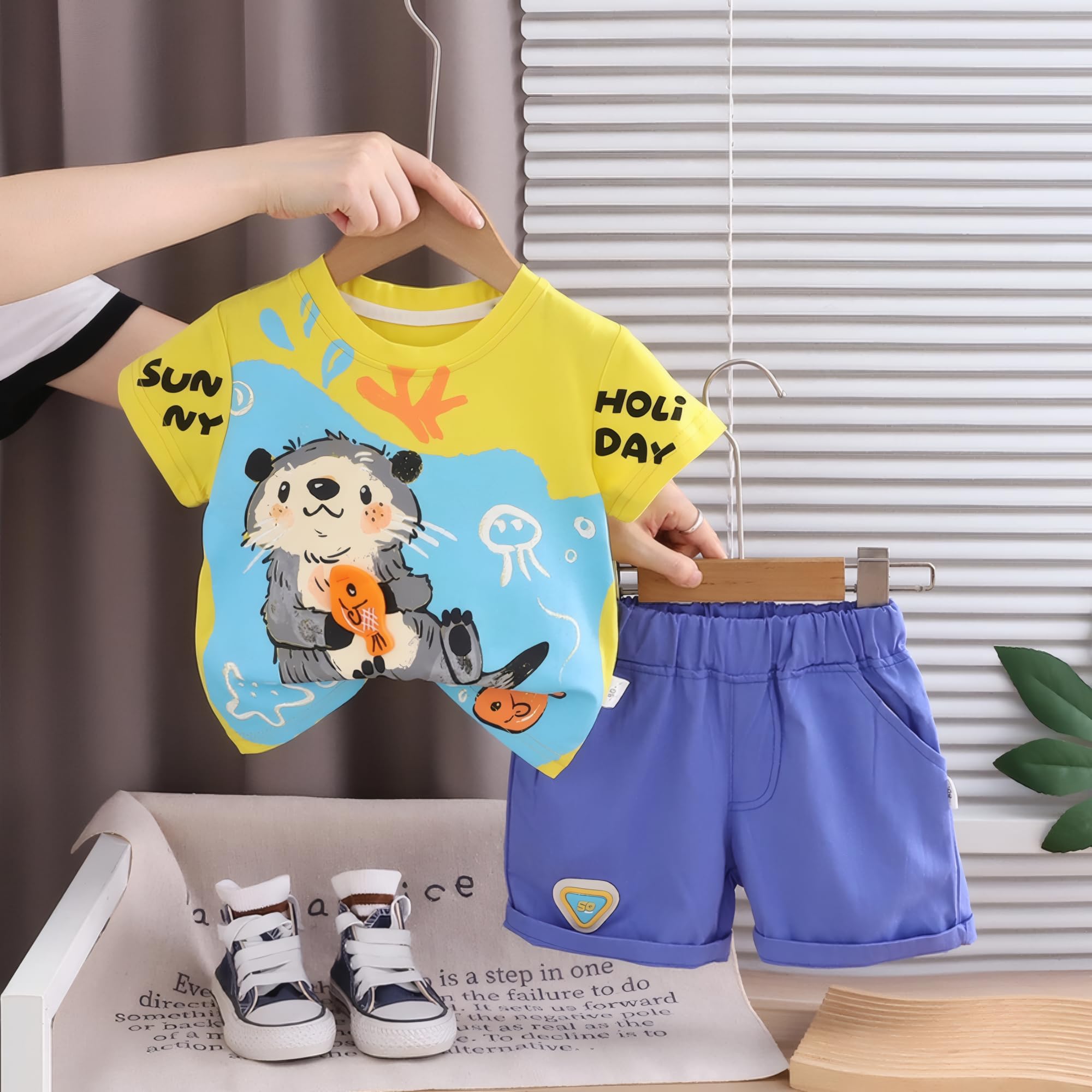 AMIONE Cotton Aquarium Cartoon Sunny Holi Day Design Short Sleeve Tshirt and Shorts Clothing Coord Set for Baby Boys & Girls